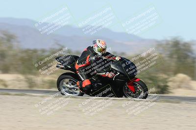 media/Dec-01-2025-Moto Forza (Mon) [[2daa91e15f]]/3-Beginner Group/Session 2 (Turn 7 Inside Pans)/